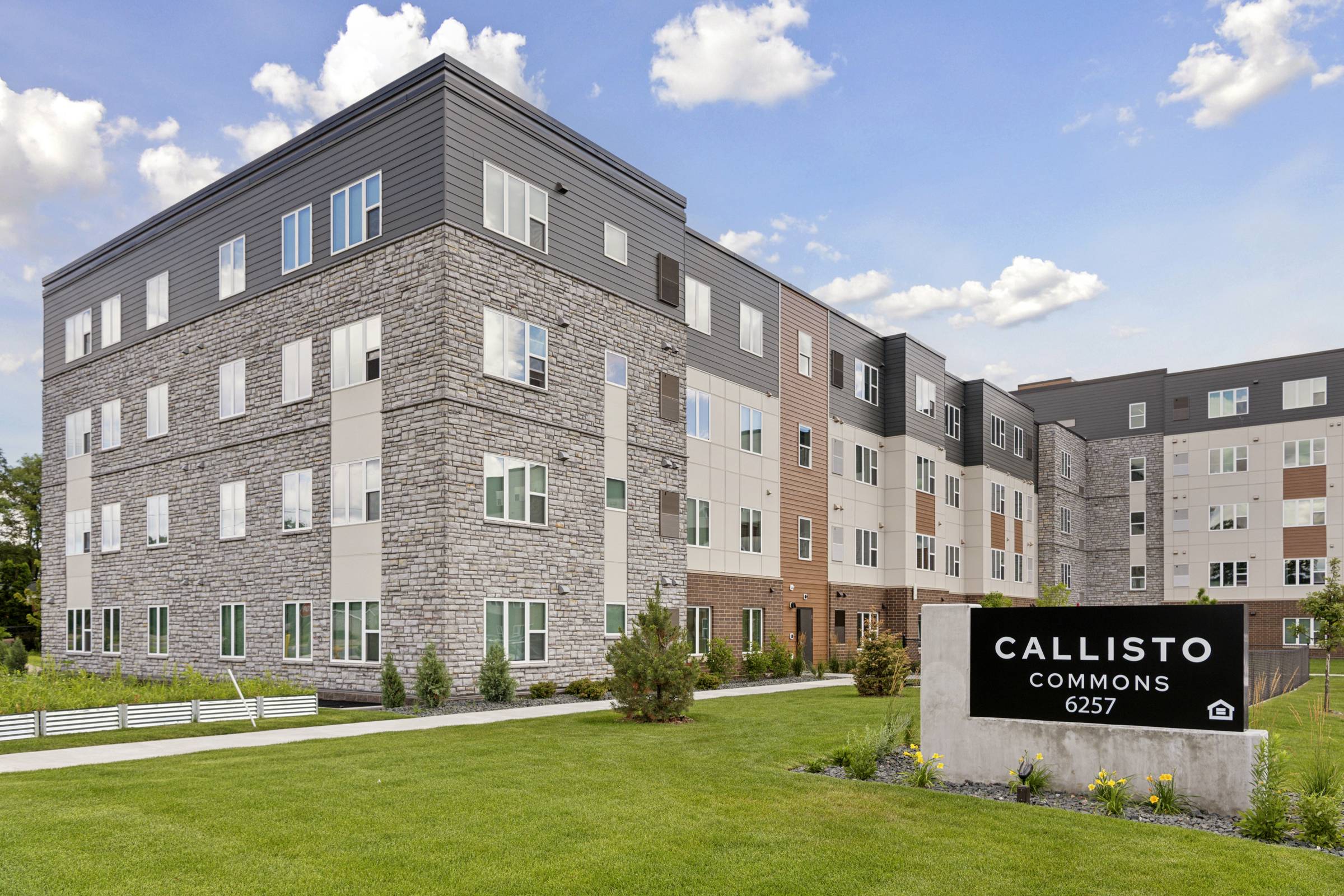 Callisto Commons | Apartments for Rent in Fridley, MN
